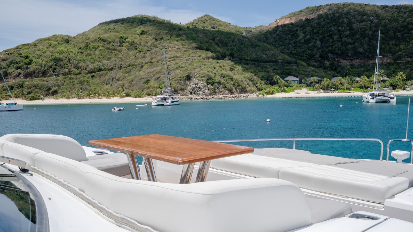 2017 Sunseeker 86 Yacht