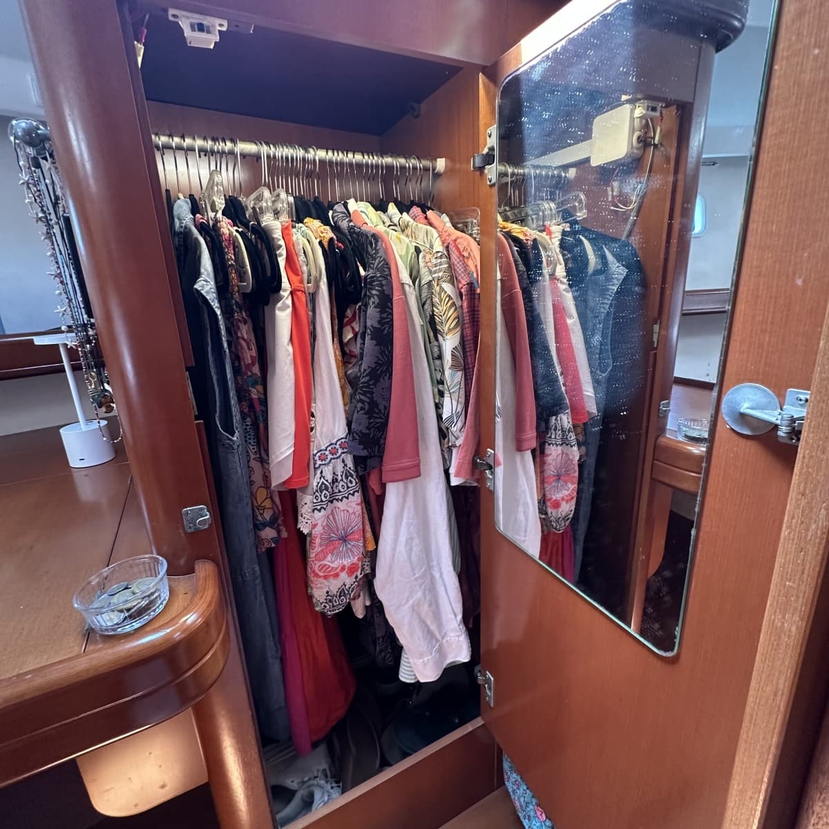 2006 Beneteau 523