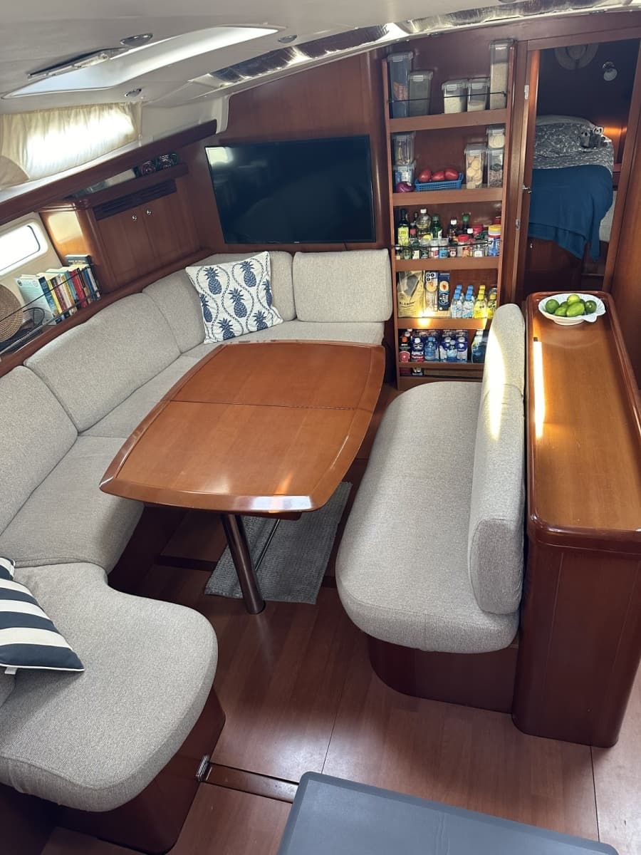 2006 Beneteau 523