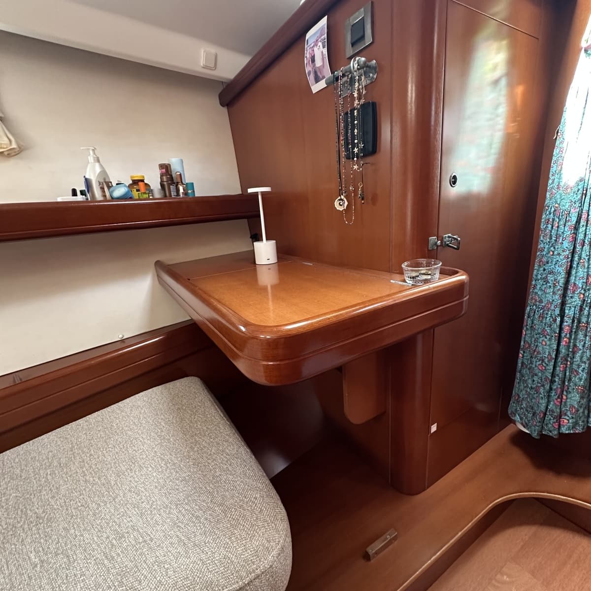 2006 Beneteau 523
