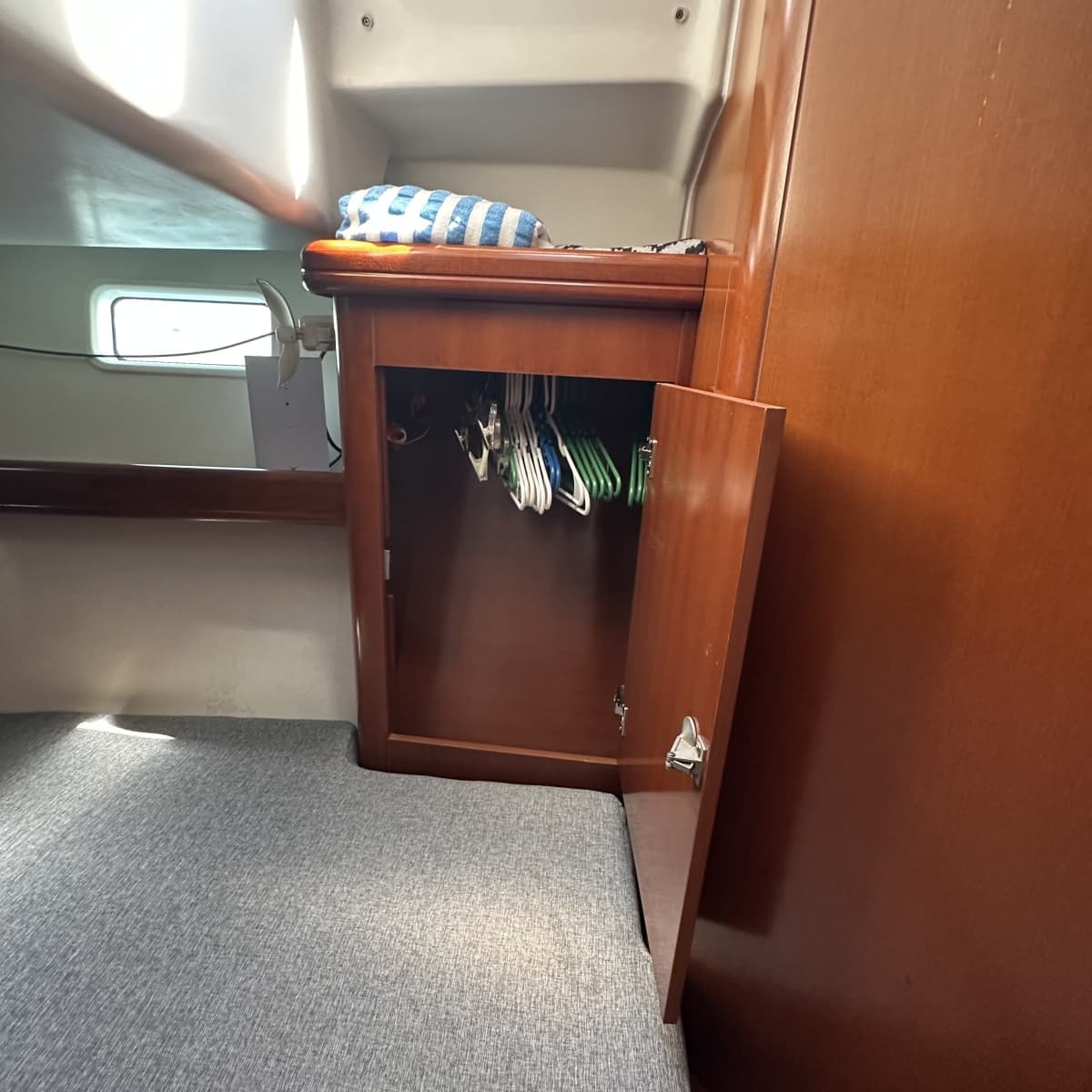 2006 Beneteau 523