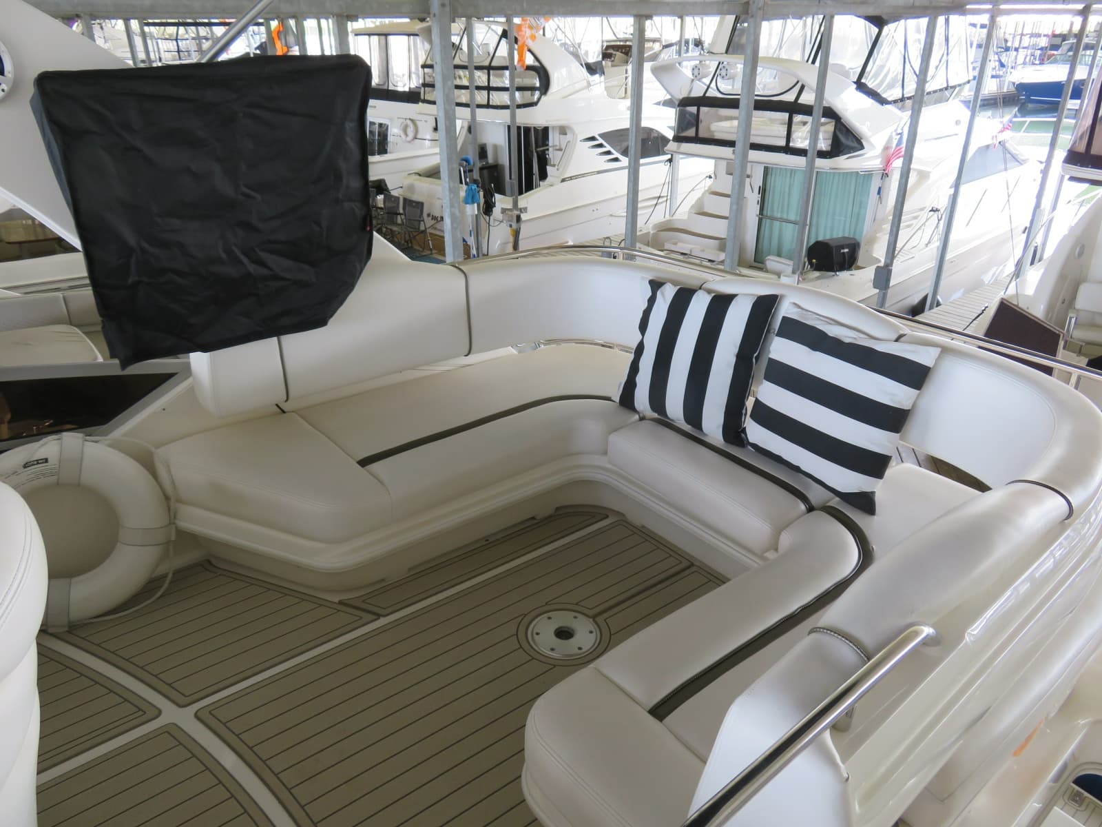 2007 Sea Ray 44 Sedan Bridge
