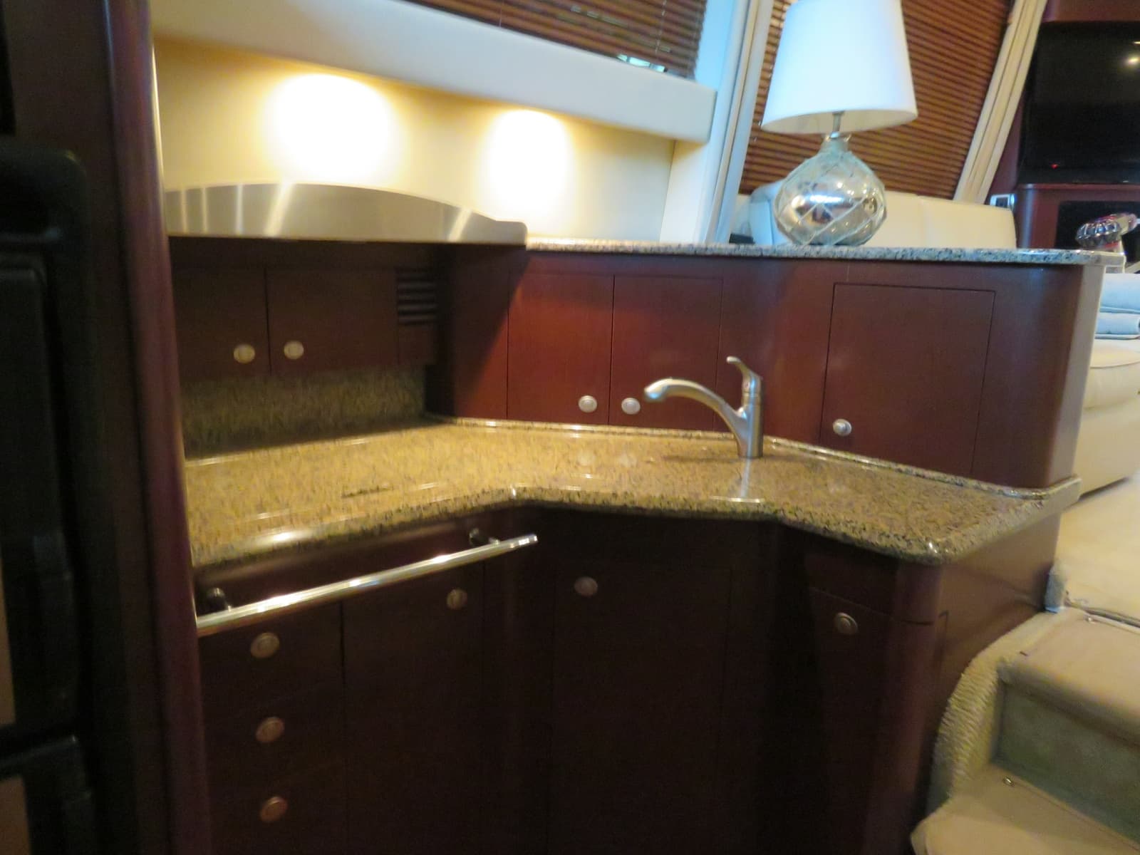 2007 Sea Ray 44 Sedan Bridge
