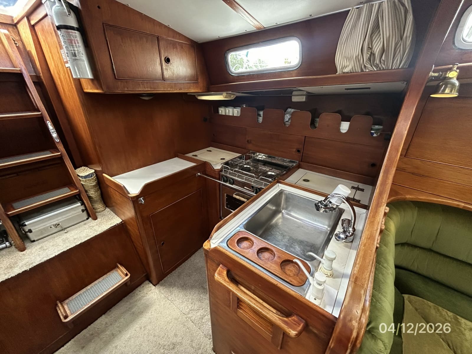 41' Rival galley1