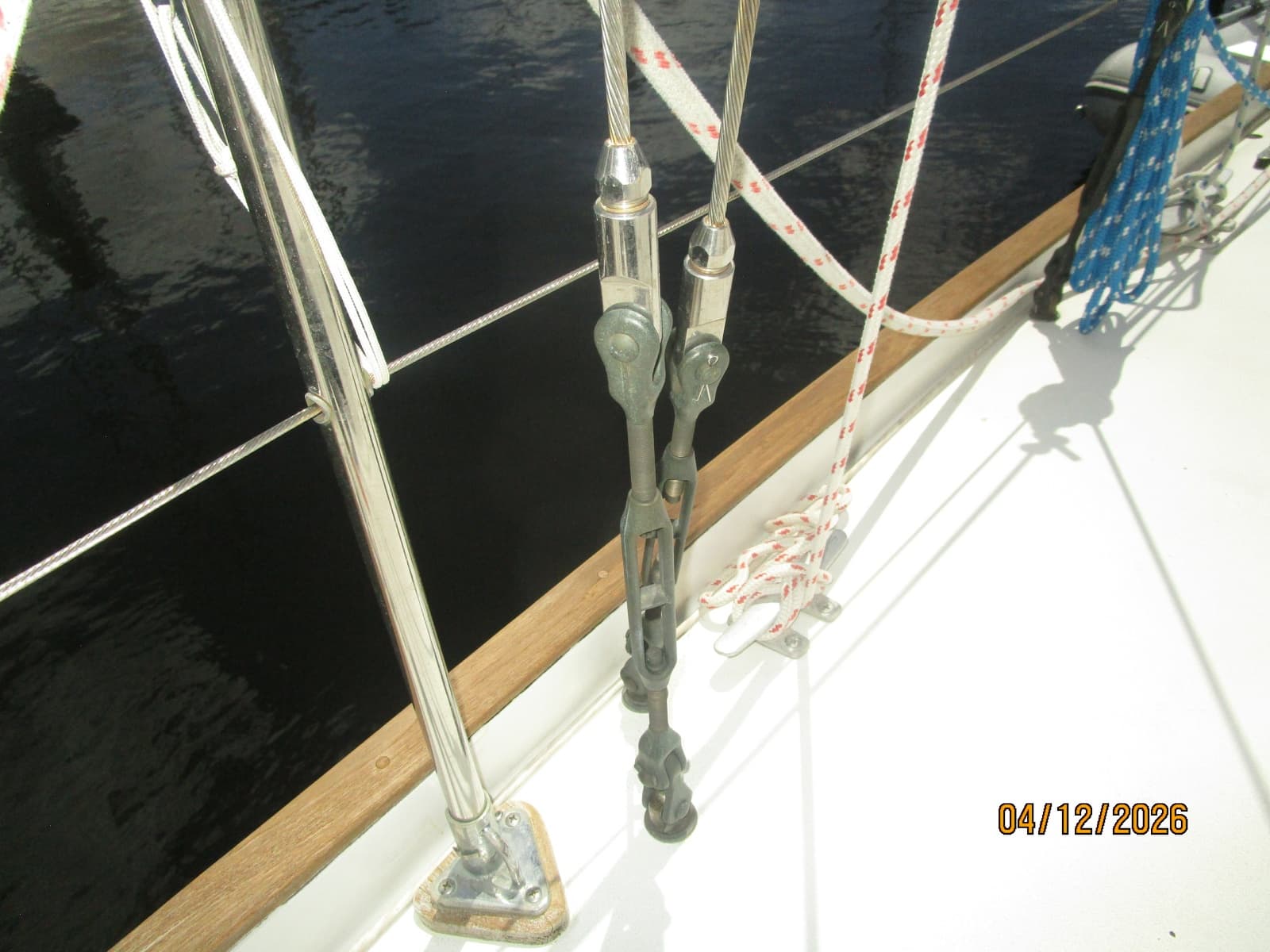 41' Rival standing rigging5