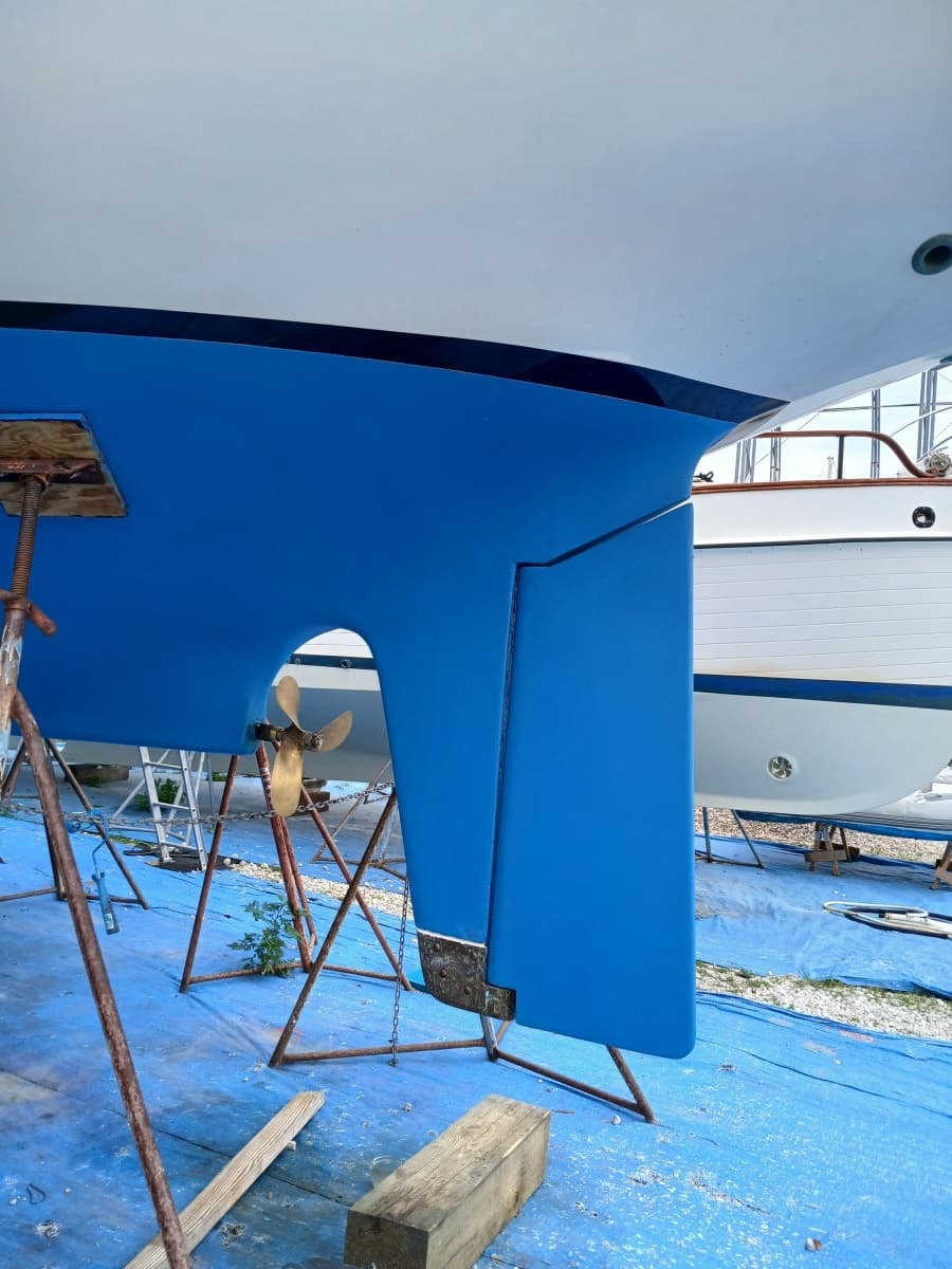 41' Rival running gear-rudder