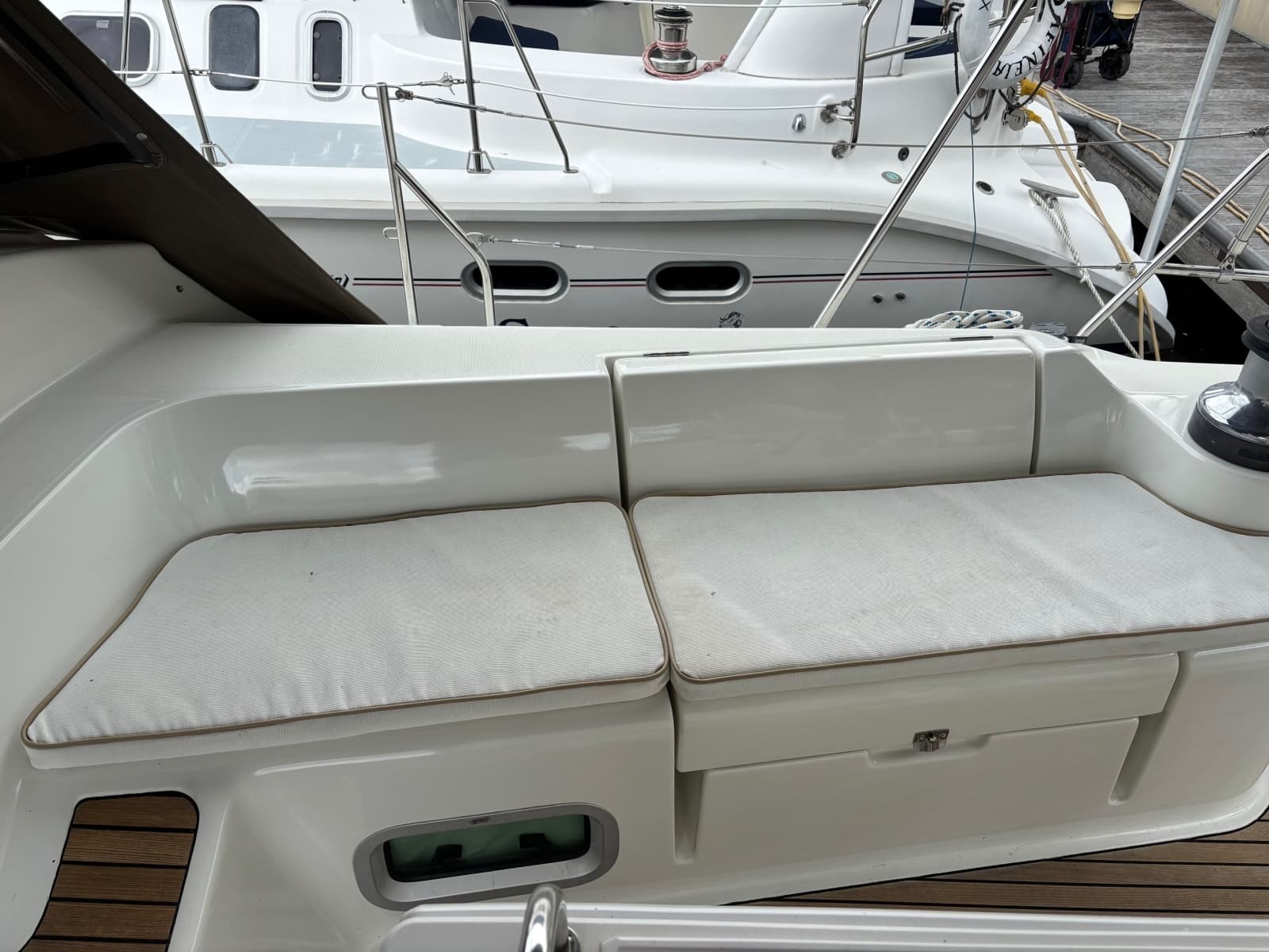 2003 Jeanneau Sun Odyssey 43DS