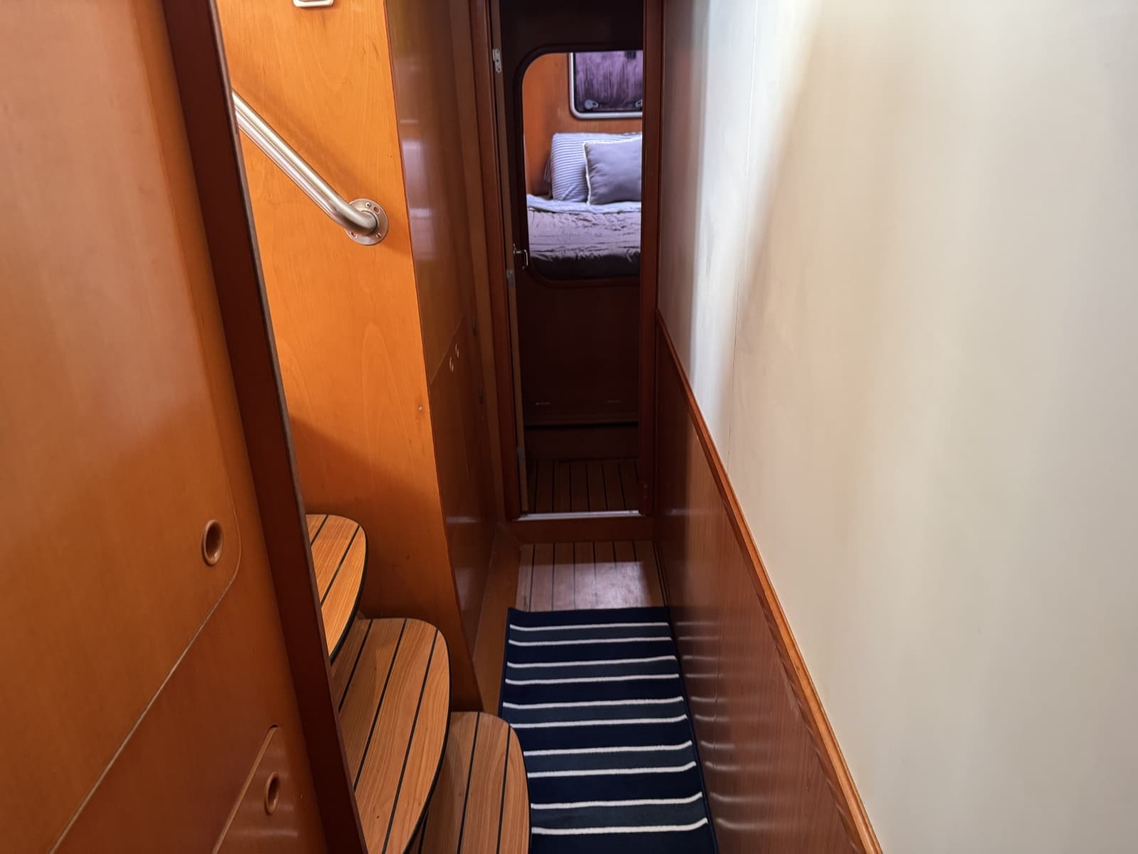 2004 Lagoon 410 S2