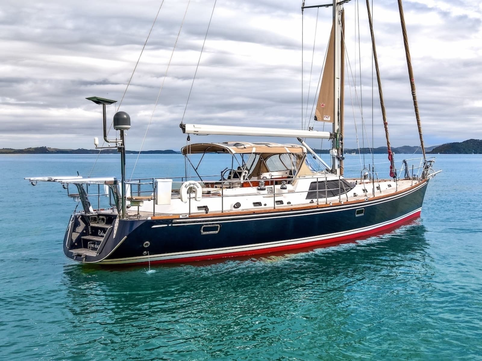 2012 Hylas 56