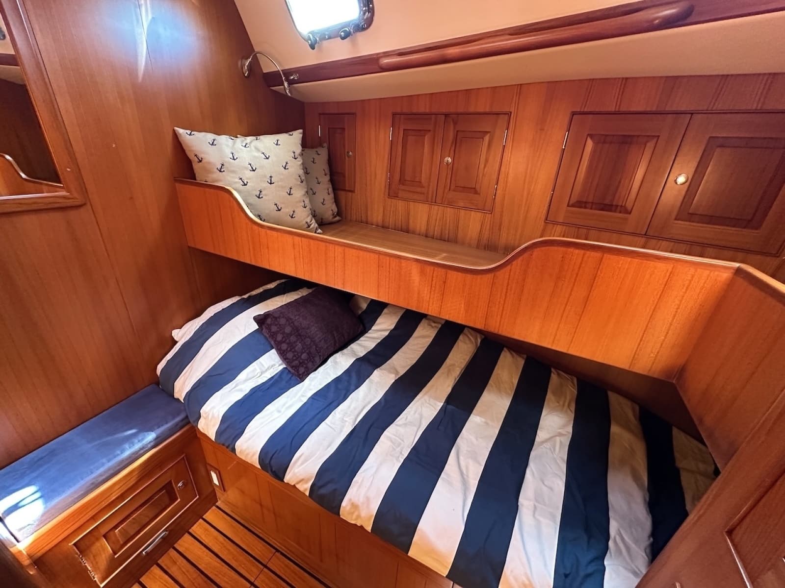 2012 Hylas 56