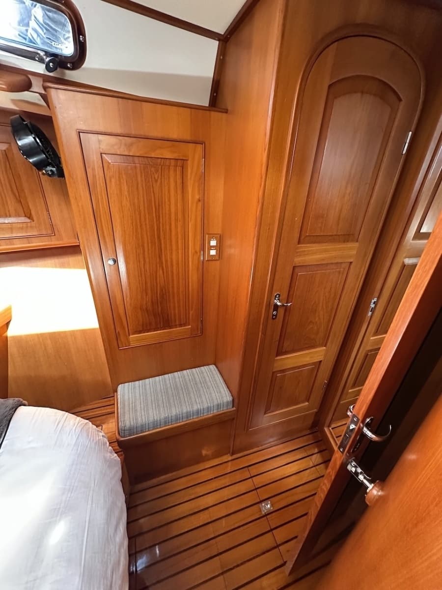 2012 Hylas 56
