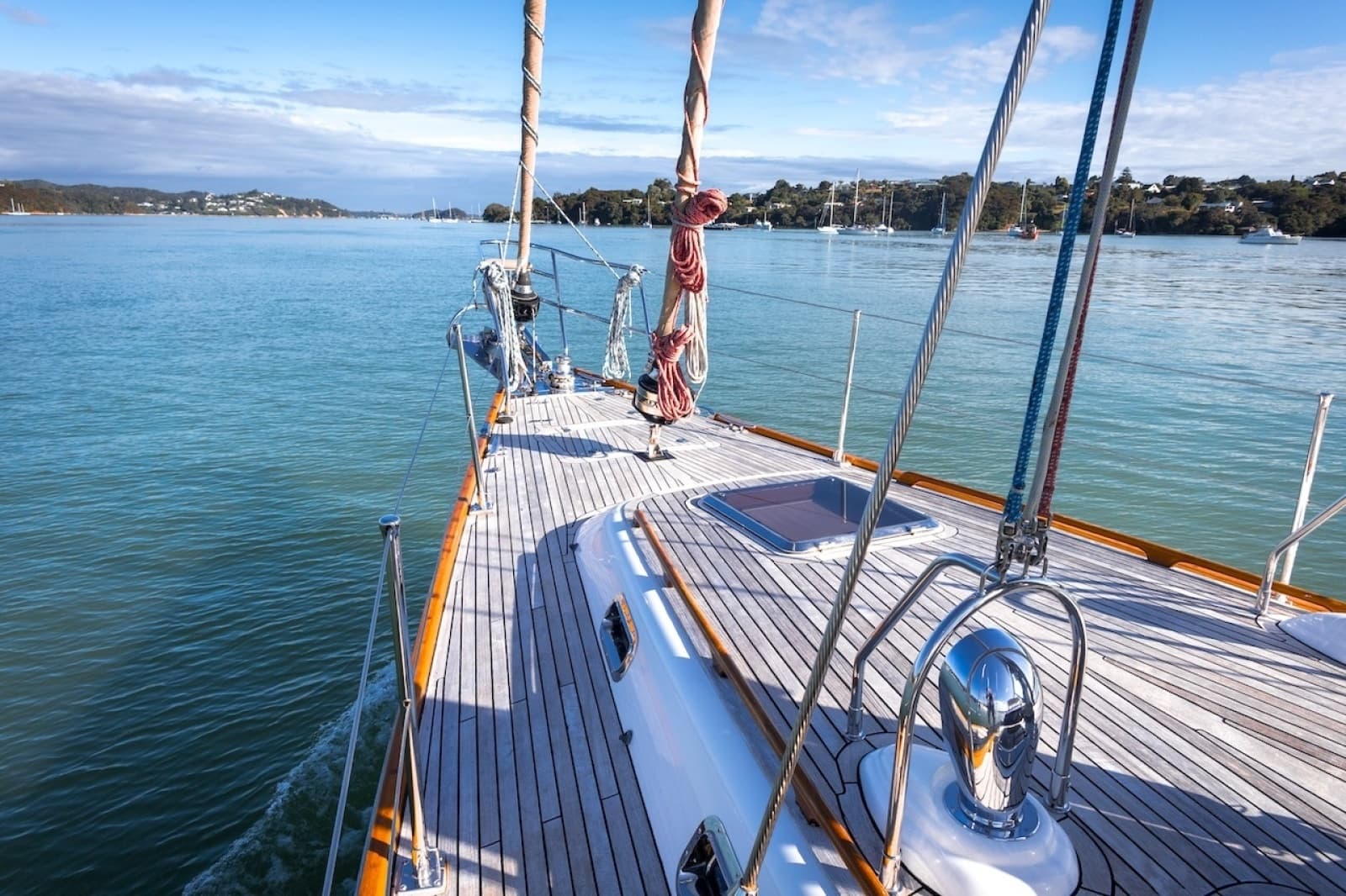 2012 Hylas 56