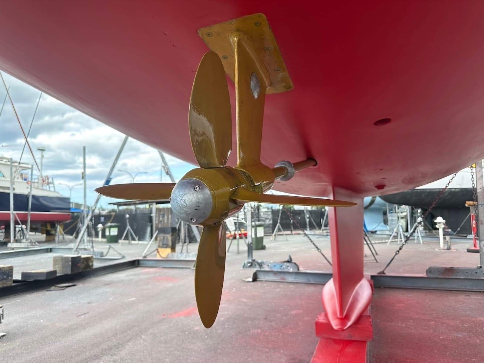 2012 Hylas 56