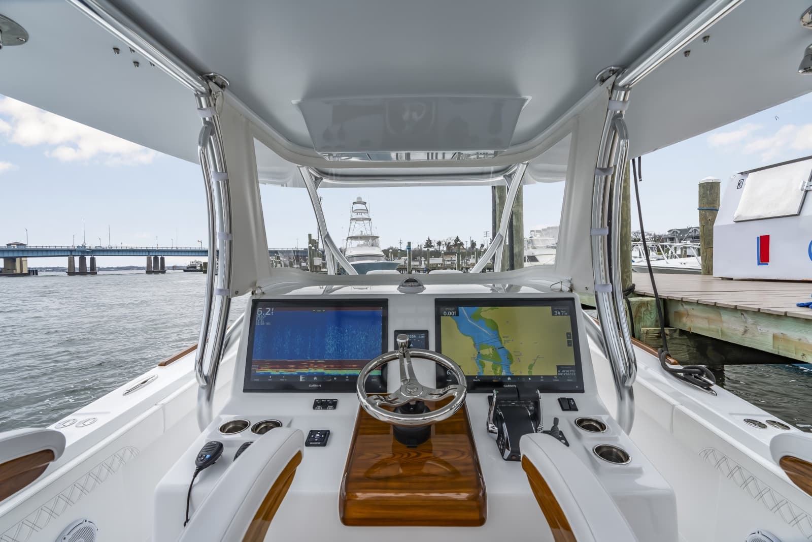 2026 Front Runner 39 Center Console