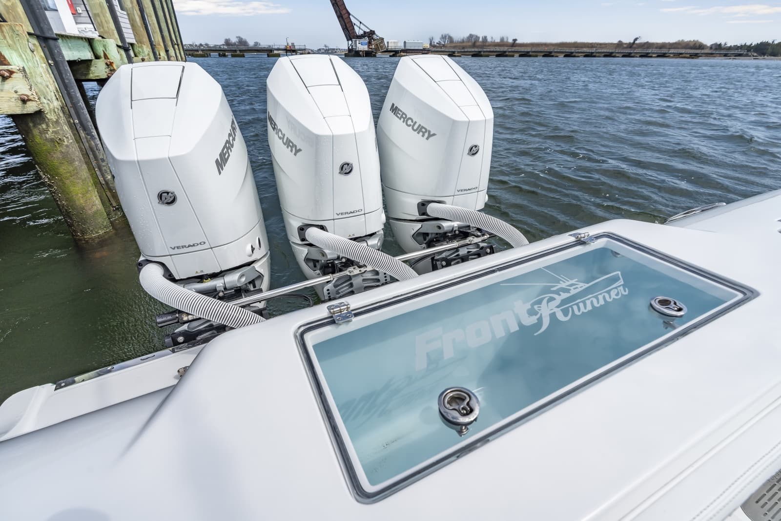 2026 Front Runner 39 Center Console
