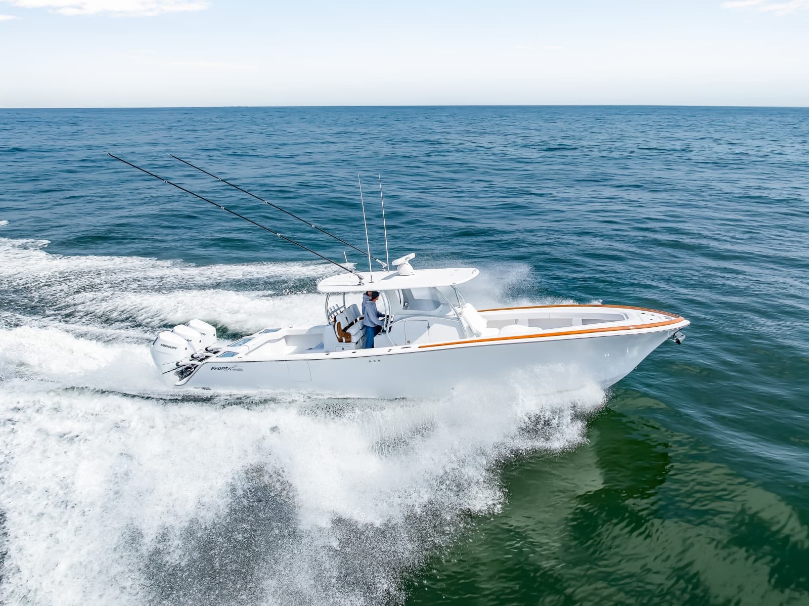 2026 Front Runner 39 Center Console