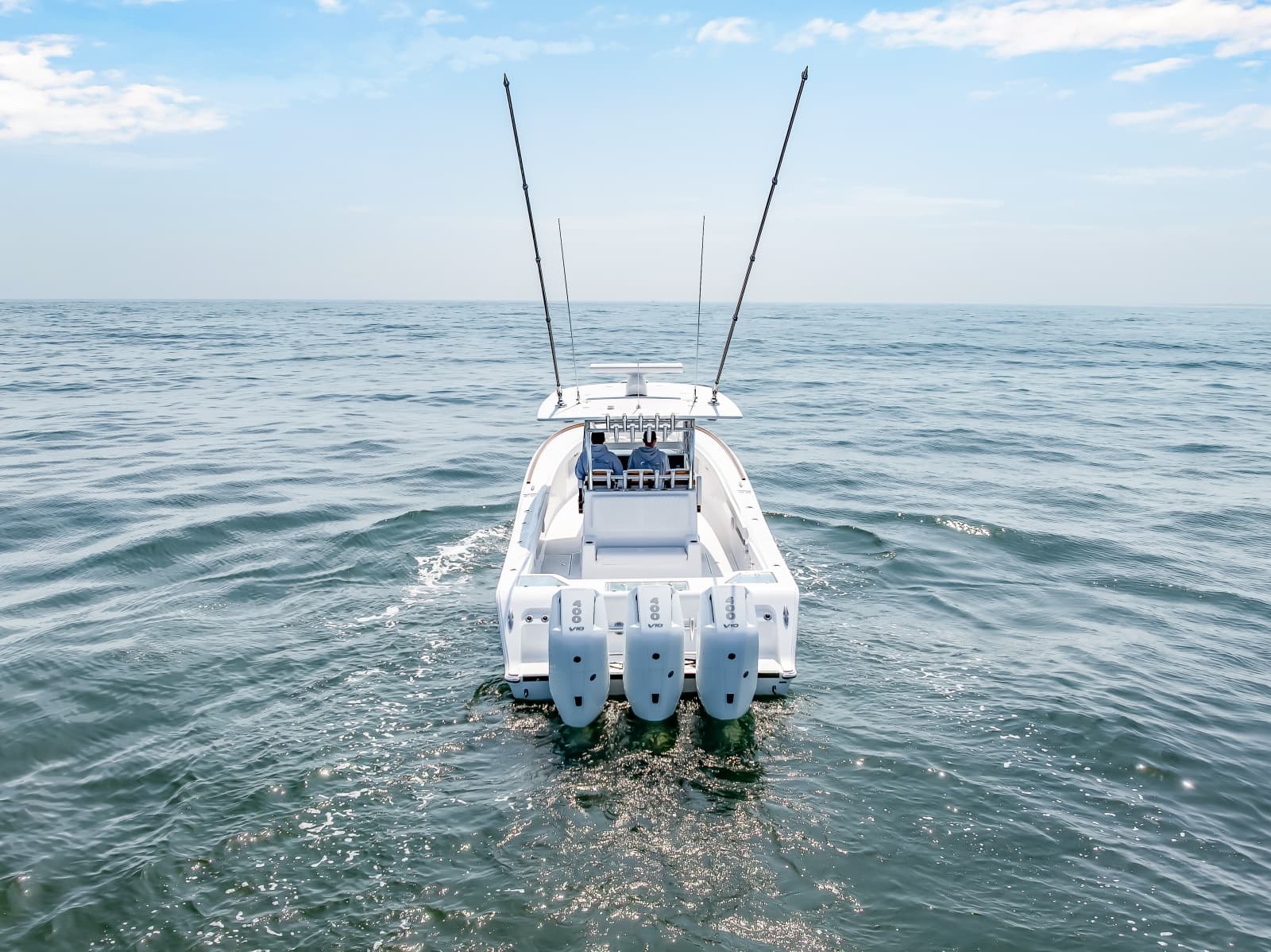 2026 Front Runner 39 Center Console