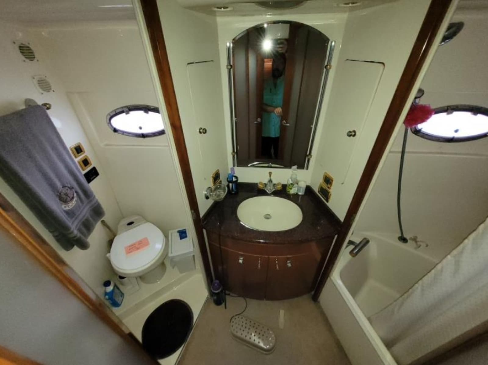 2001 Carver 570 Voyager Pilothouse