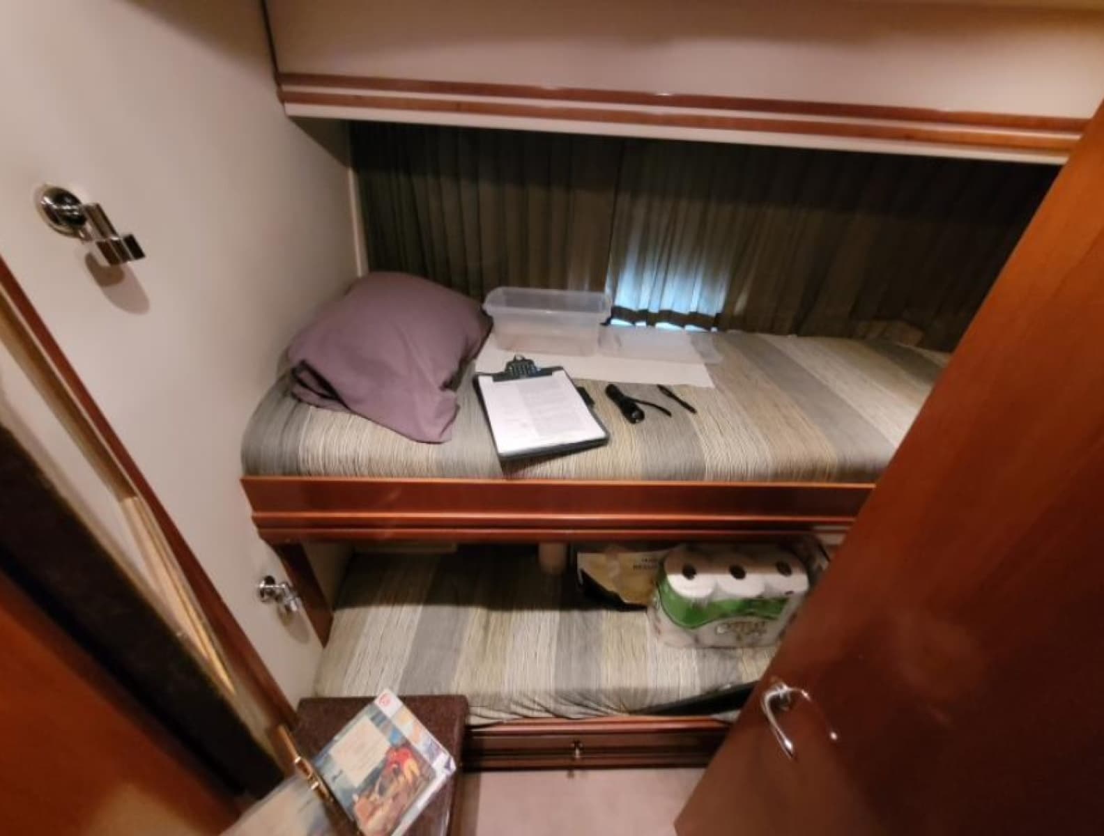 2001 Carver 570 Voyager Pilothouse