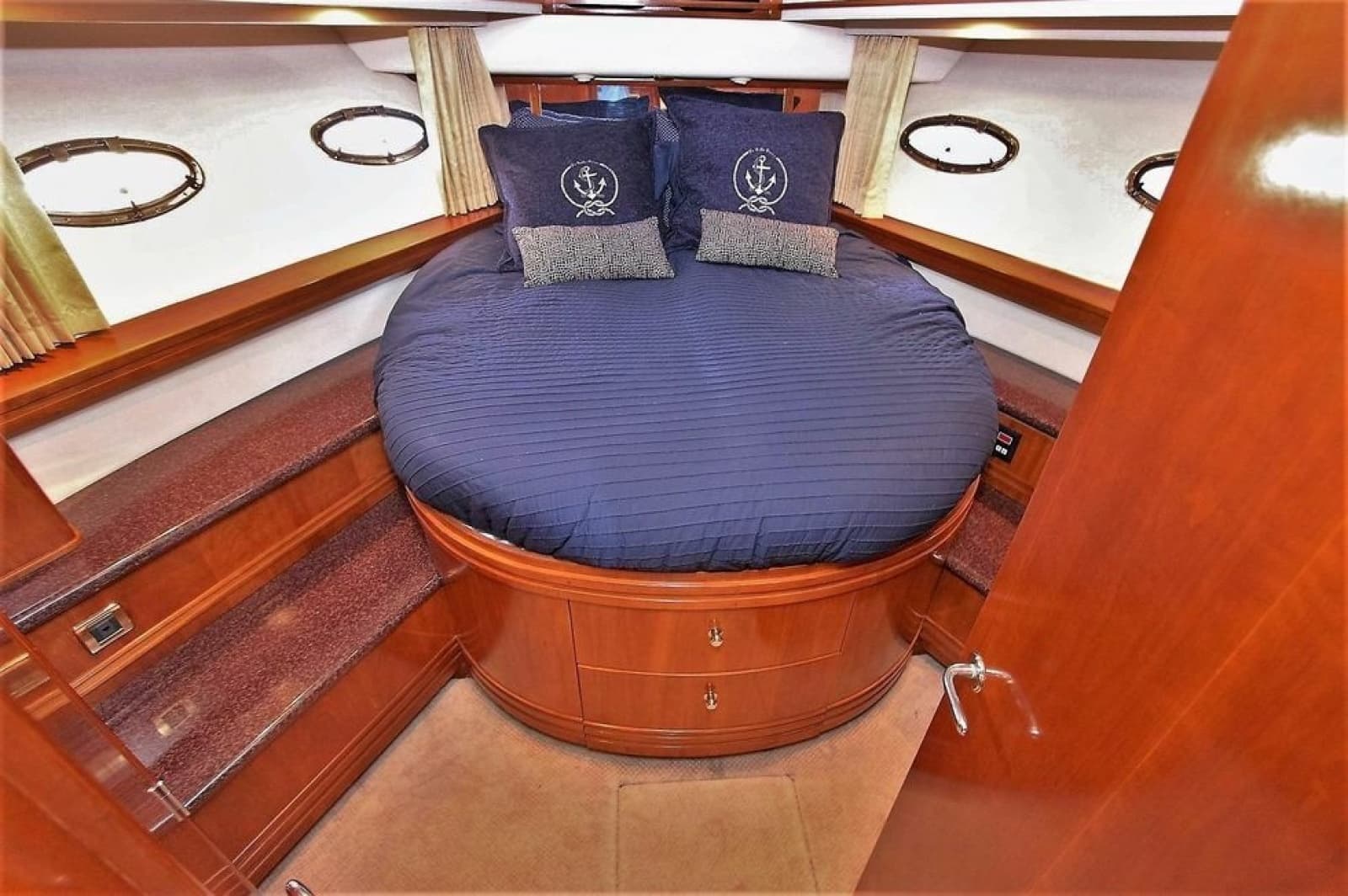 2001 Carver 570 Voyager Pilothouse