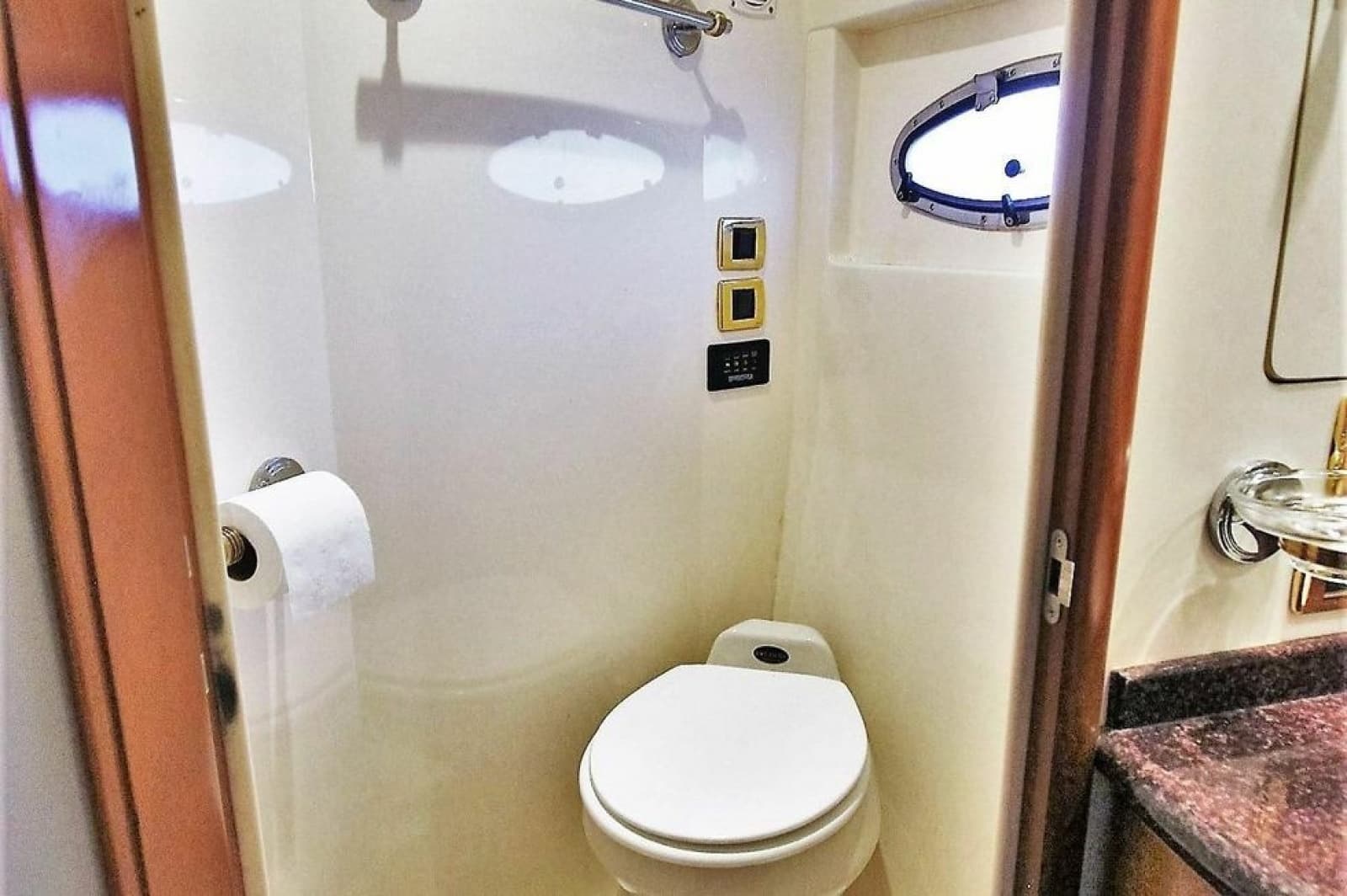 2001 Carver 570 Voyager Pilothouse