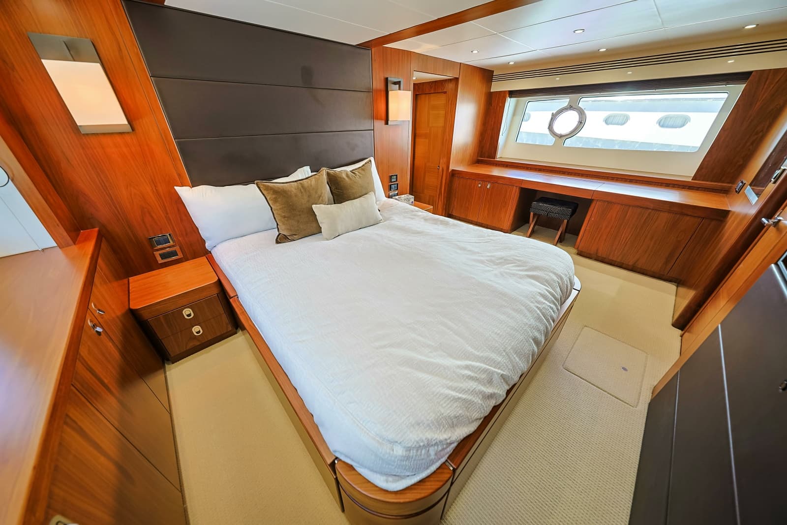 2016 Sunseeker 