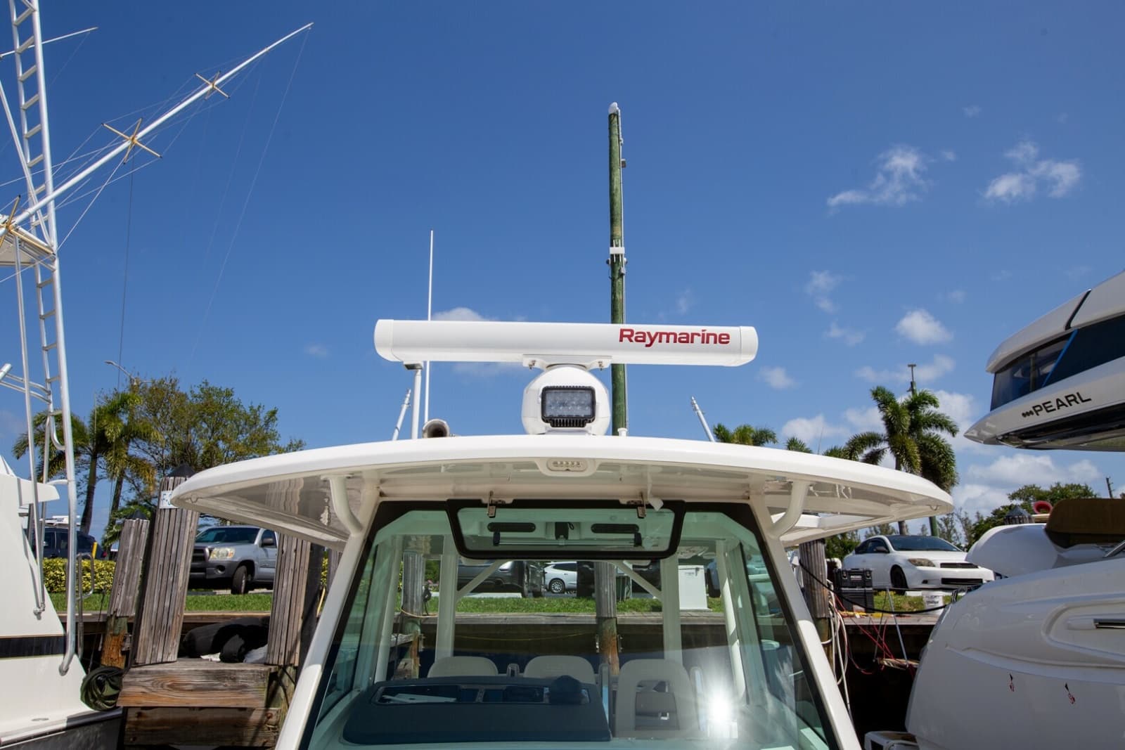 2019 Boston Whaler 380 Outrage