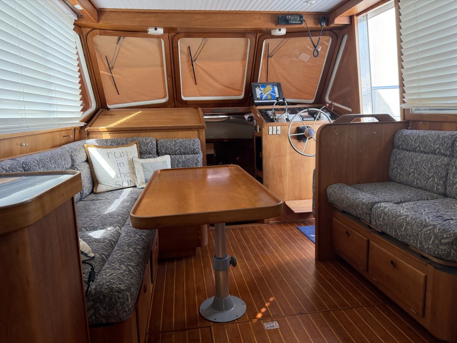 1997 Sabreline 36 Fast Trawler