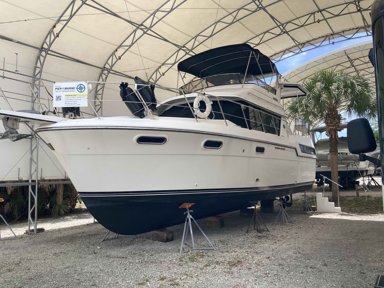 1989 Carver 3807