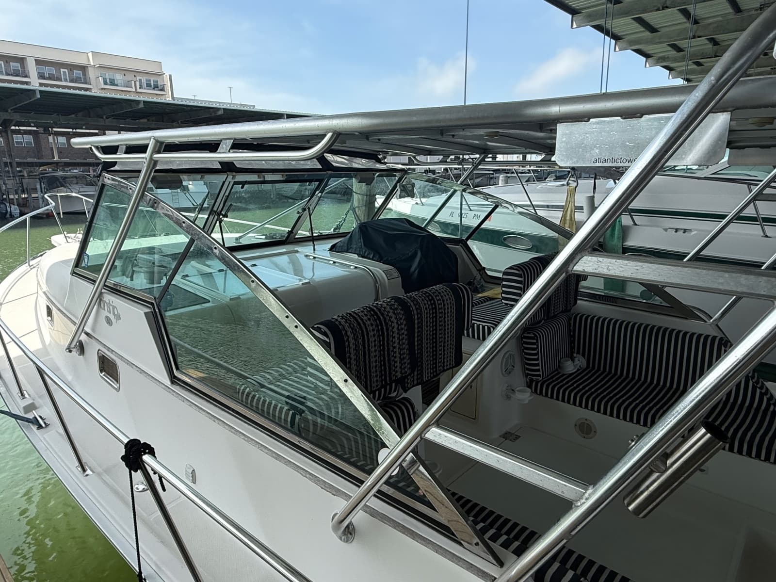 2002 Mainship 