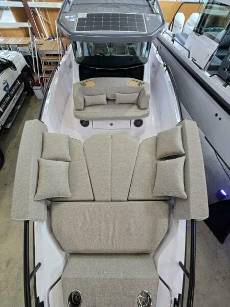 2027 Axopar Cross Cabin