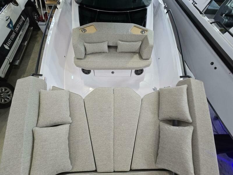 2027 Axopar Cross Cabin