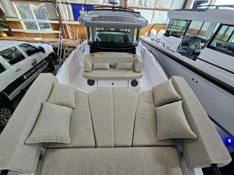 2027 Axopar Cross Cabin