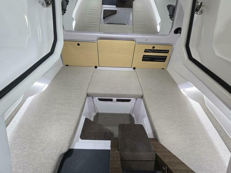 2027 Axopar Cross Cabin