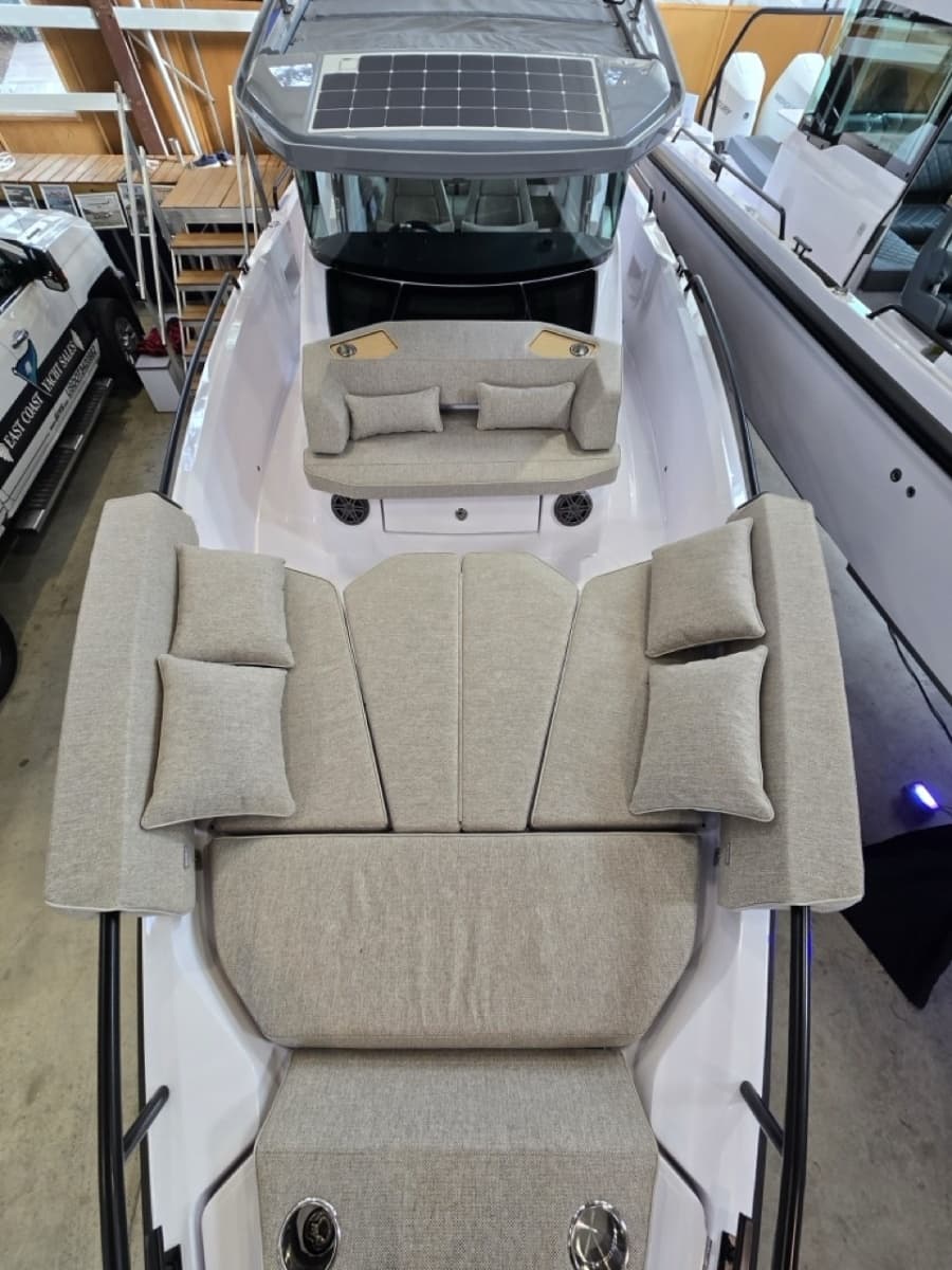 2027 Axopar Cross Cabin