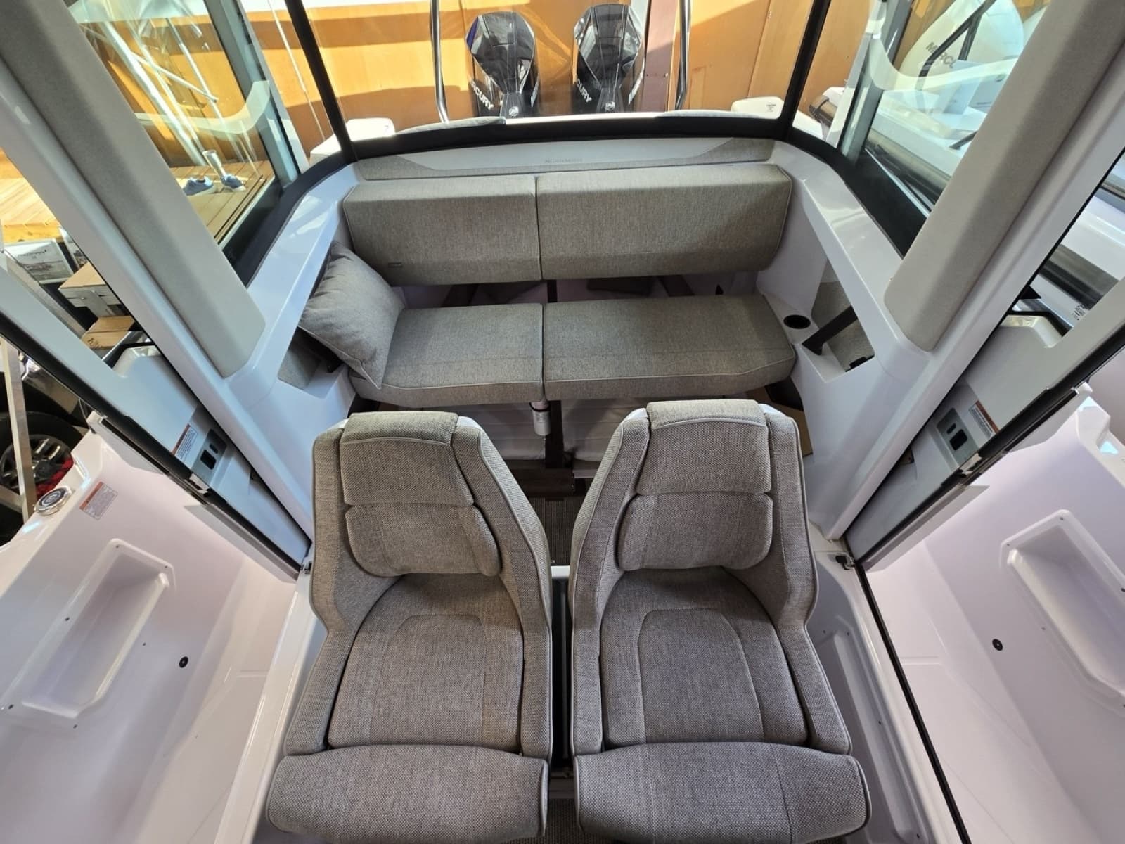 2027 Axopar Cross Cabin