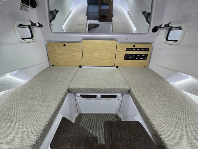 2027 Axopar Cross Cabin