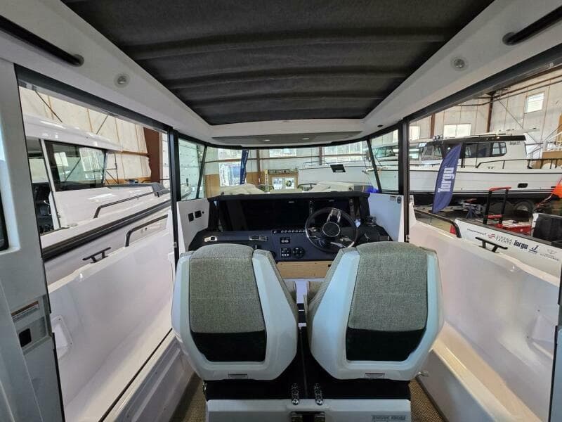 2027 Axopar Cross Cabin