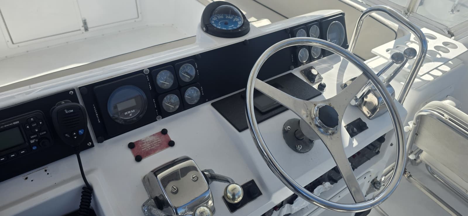 1989 Hatteras 52 Convertible
