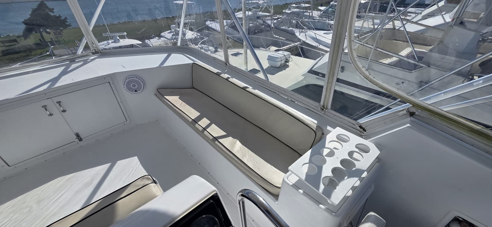 1989 Hatteras 52 Convertible