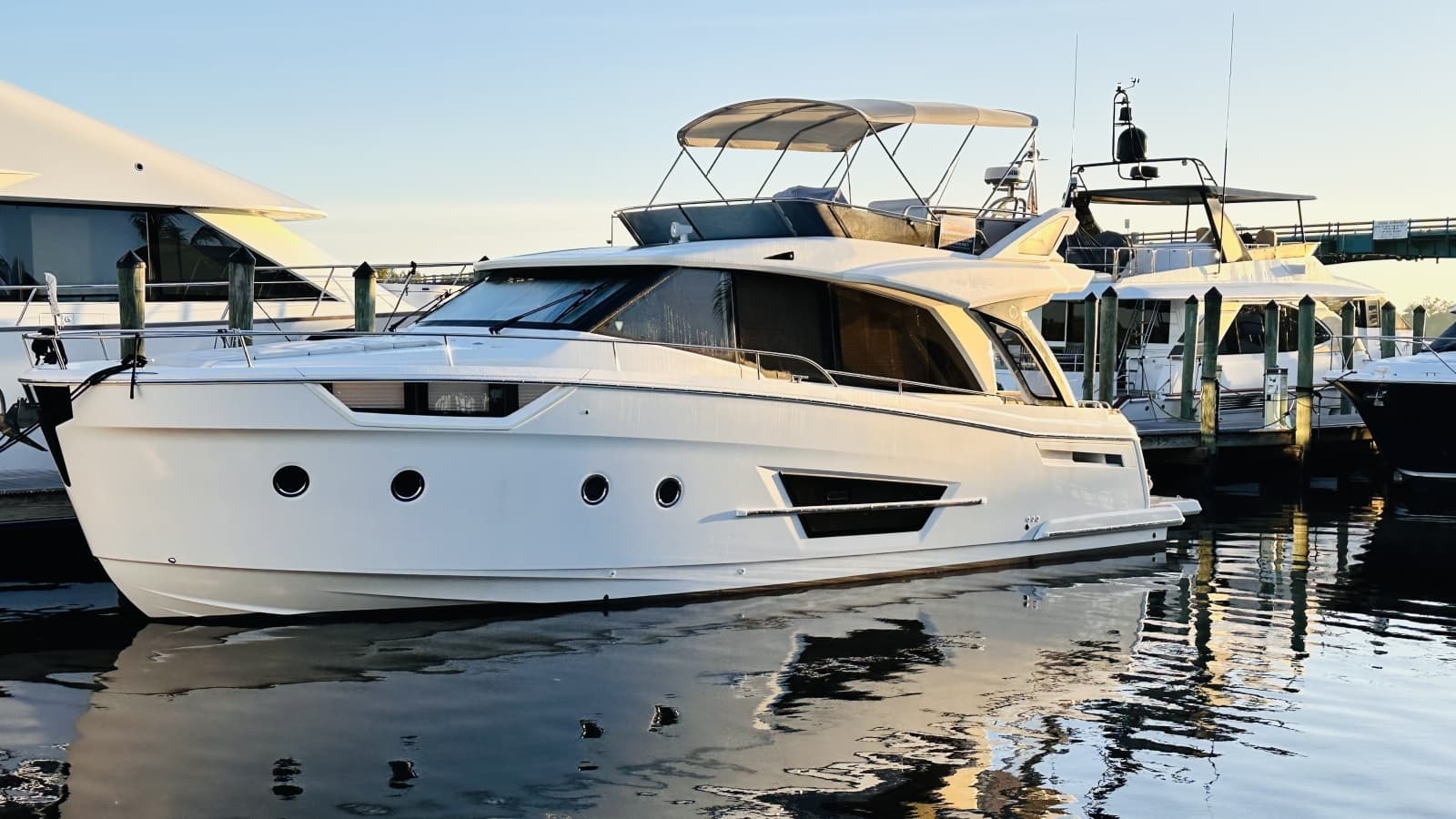 2022 Greenline 45 Fly