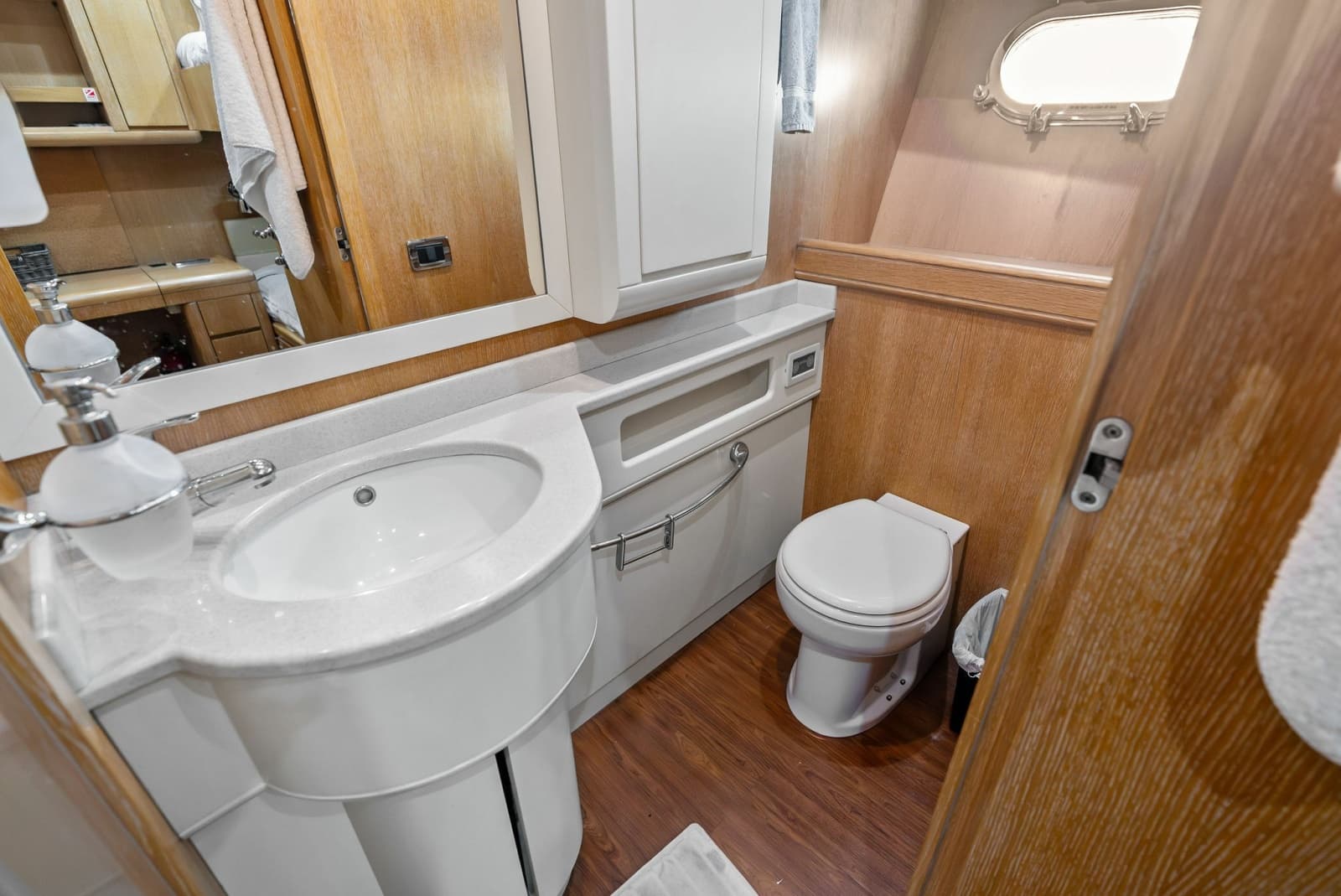 2005 Mangusta 130