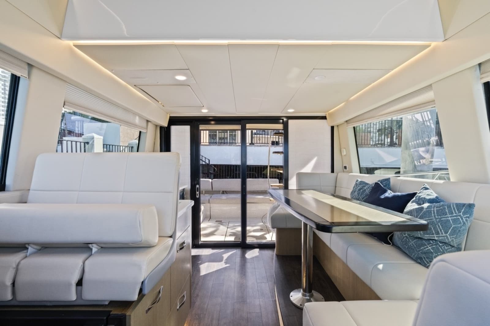 2020 Regal 42 Fly