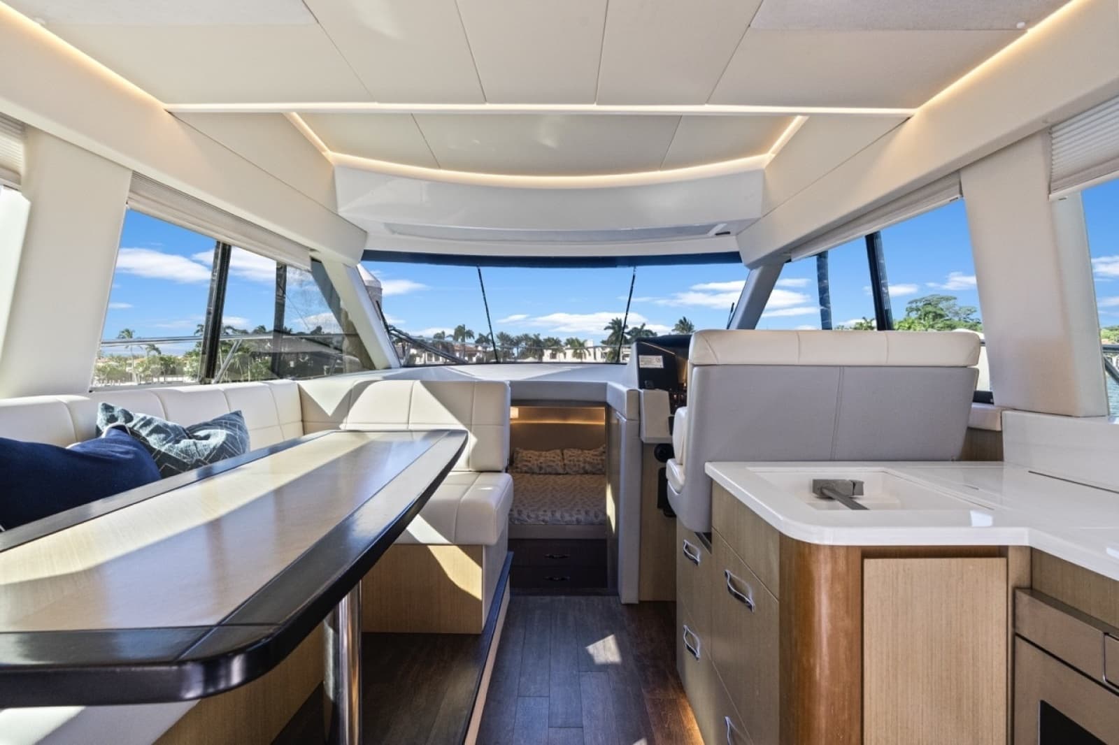 2020 Regal 42 Fly