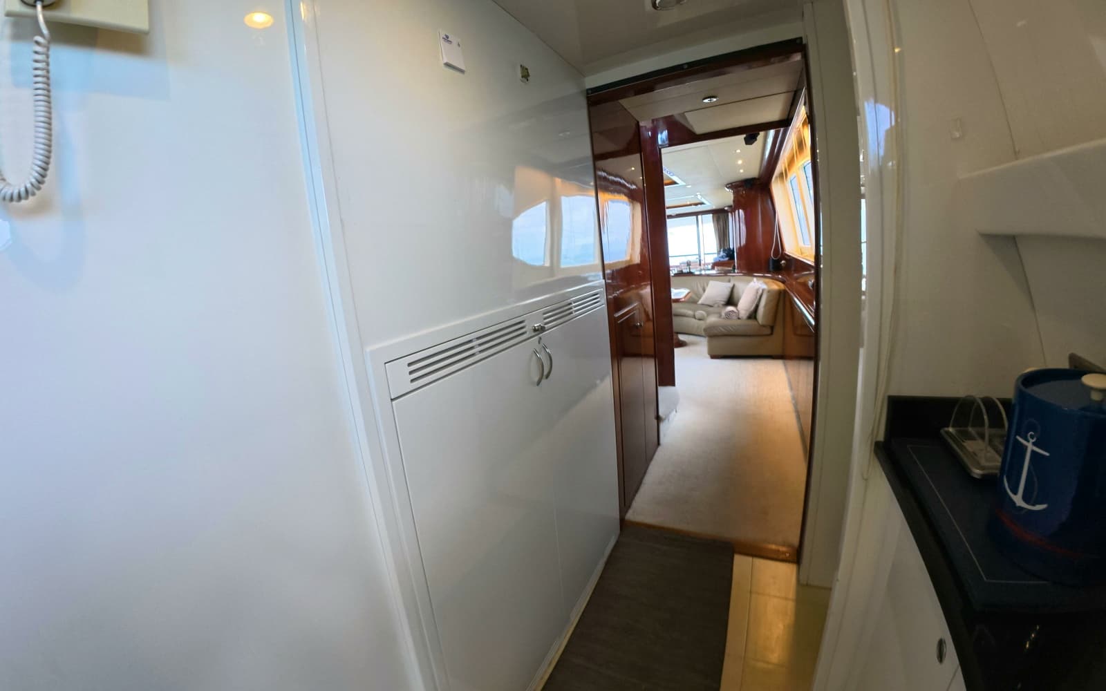 2005 Falcon Falcon 102 Flybridge