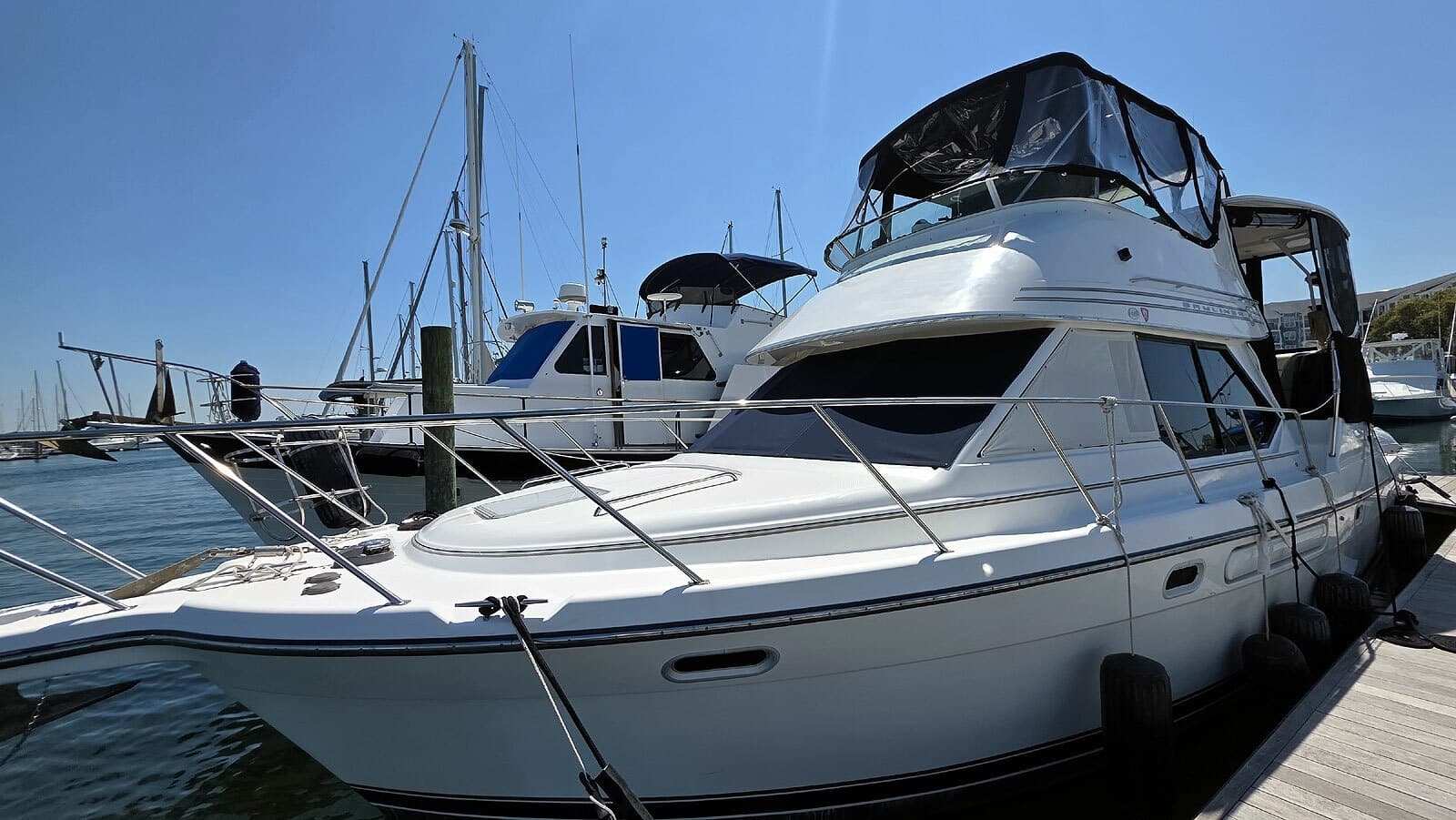 1999 Bayliner 4087 CPMY