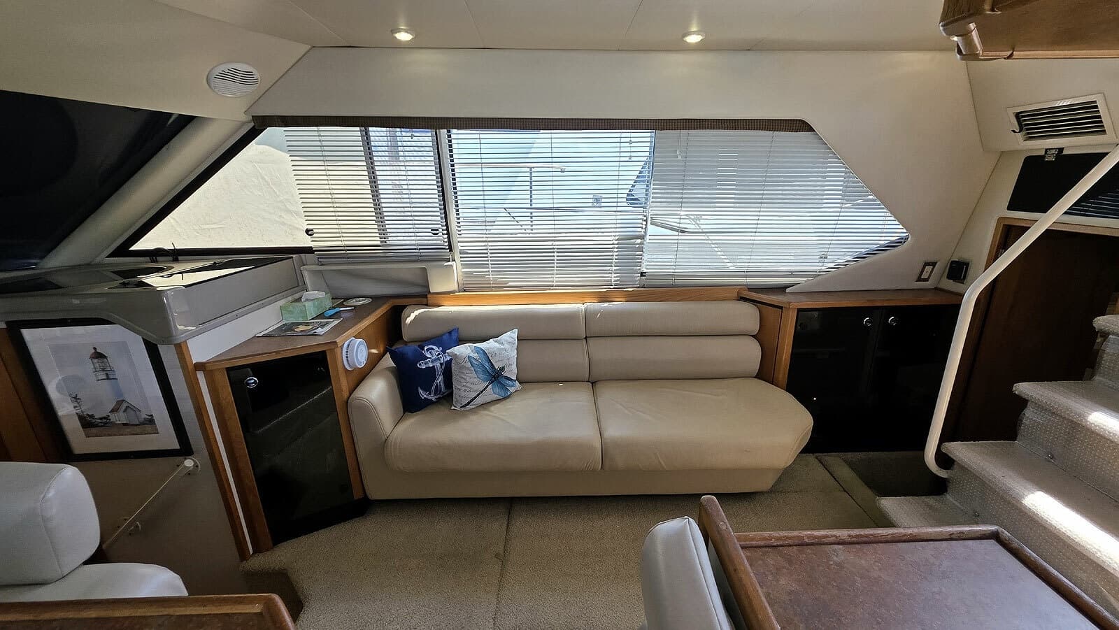 Main Cabin Starboard