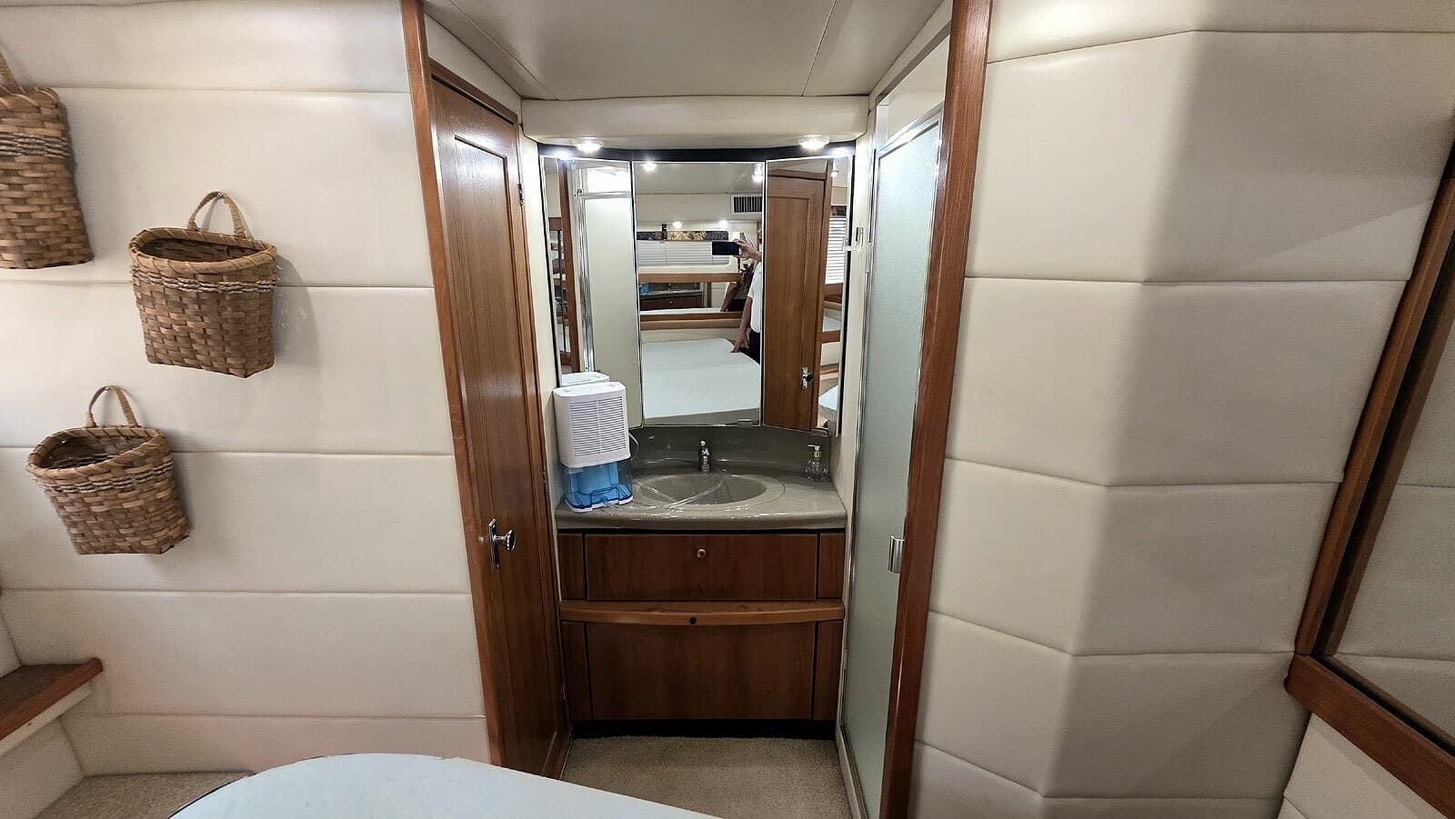 Master Head Vanity