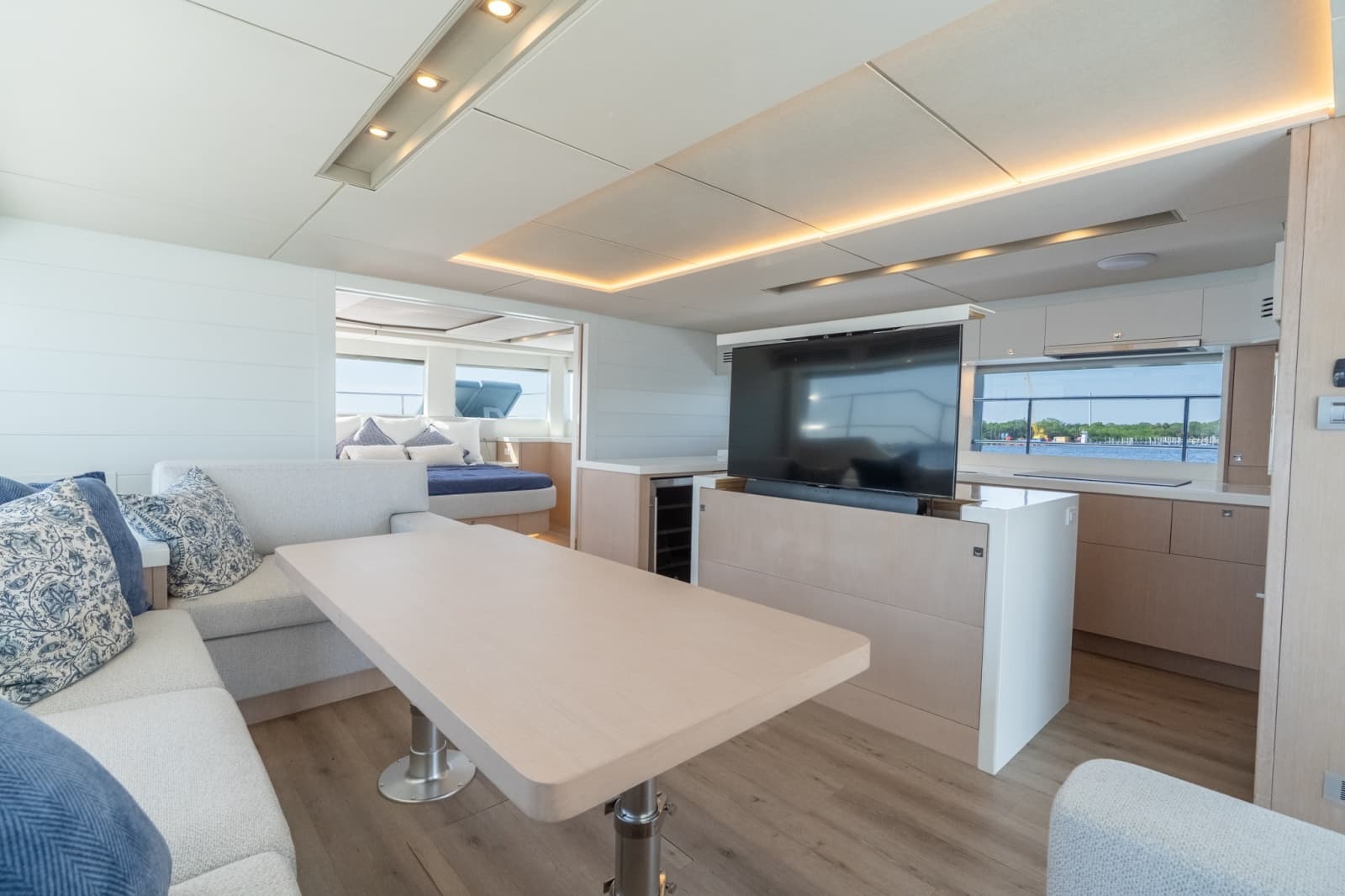 Two Oceans 555- 