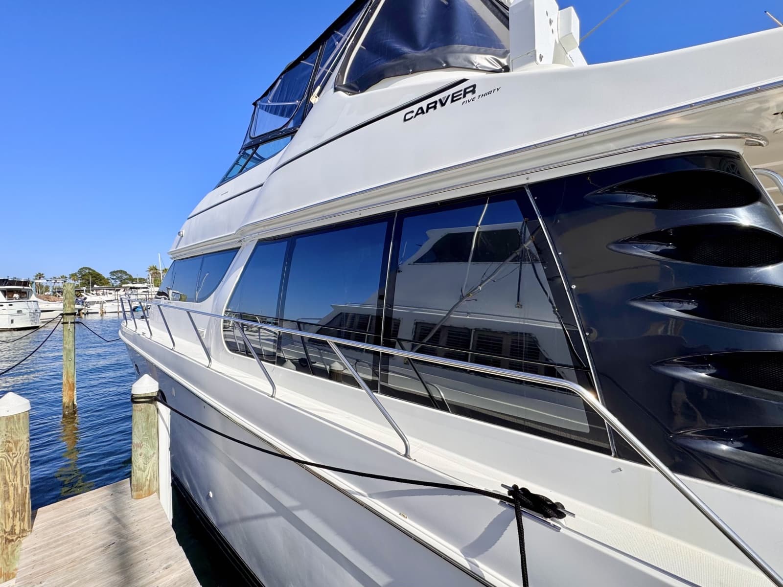 Carver Voyager 530 